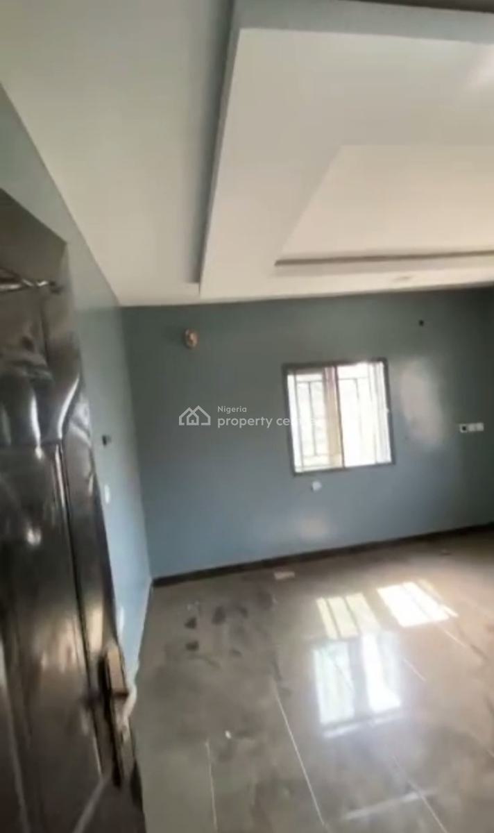 Spacious Standard 2 Bedroom Apartment Upstairs, Kubwa, Abuja, Flat / Apartment for Rent