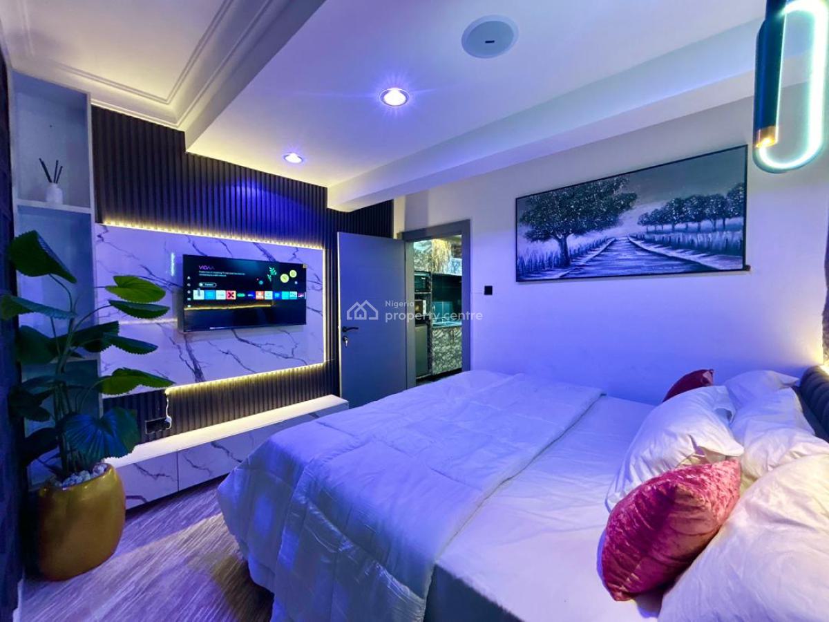 Good Morning   My 3bed in Lekki with Ps 5, Snooker Board , Swimming, Lekki Phase 1, Lekki, Lagos, Flat / Apartment Short Let