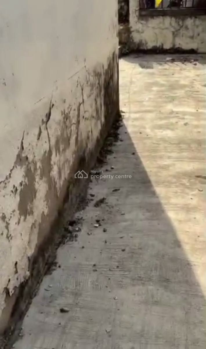 Well Built, Standard Spacious 3 Bedroom Corner Pieces, Kubwa, Abuja, Flat / Apartment for Sale