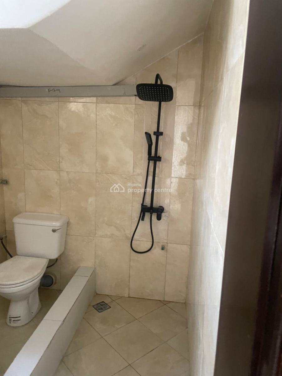 Very Spacious and Beautiful 1 Bedroom & Parlour with an Additional Lau, Off Admiralty Way, Lekki Phase 1, Lekki, Lagos, Mini Flat (room and Parlour) for Rent