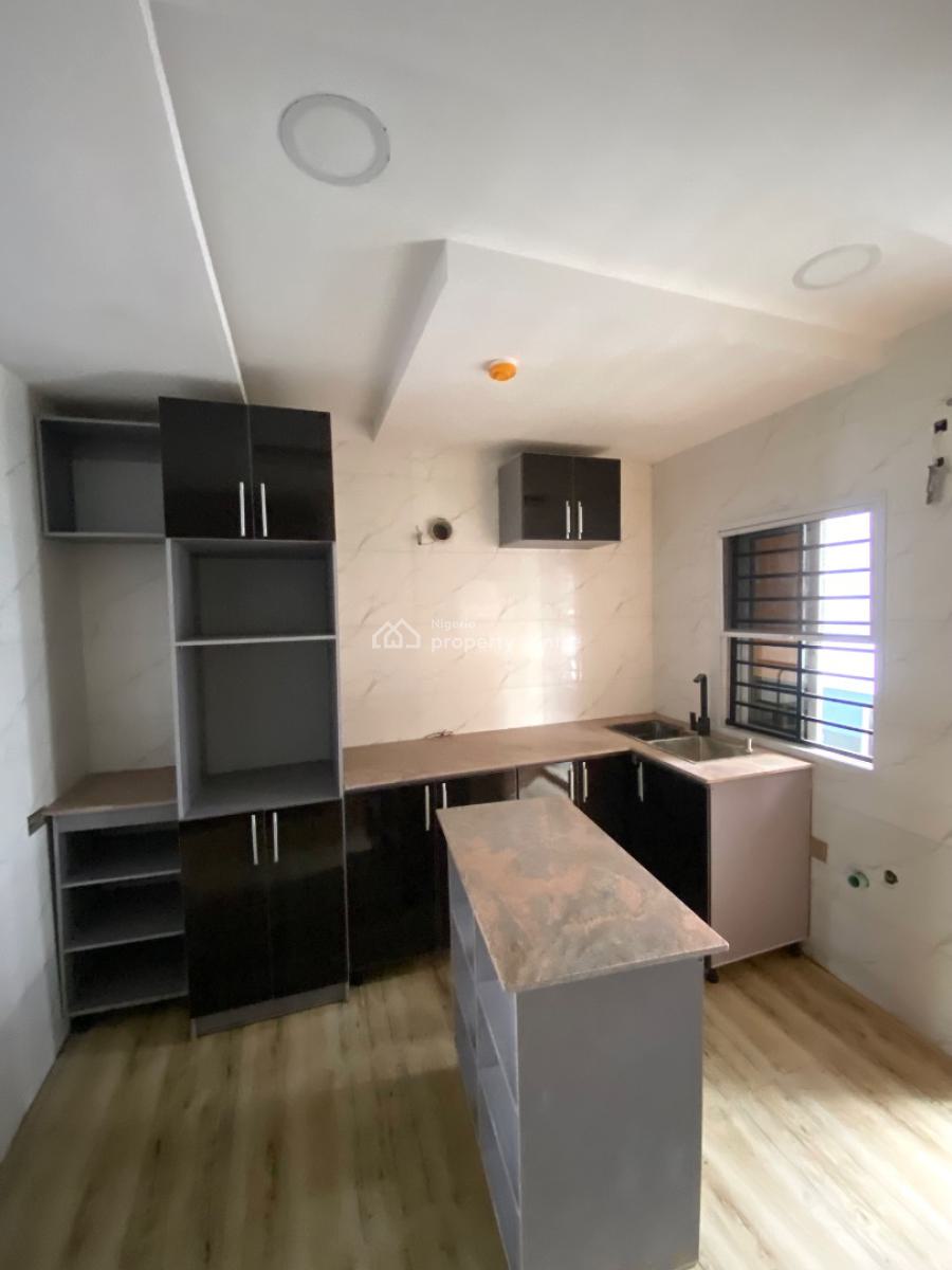 Newly Built 2 Bed Apartment, Lekki Phase1, Lekki Phase 1, Lekki, Lagos, Flat / Apartment for Sale
