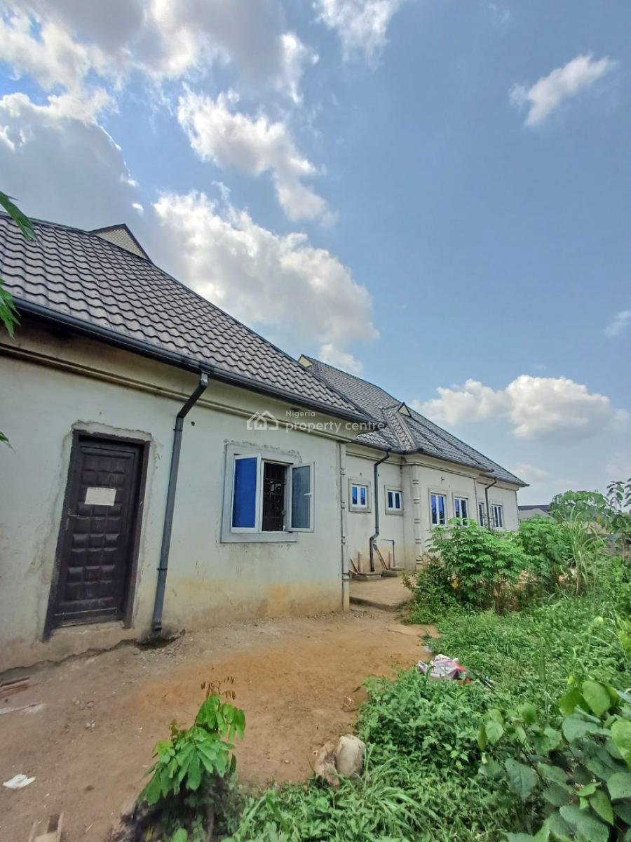 3 Bedroom Bungalow Wt 2 Units of 2 Bedroom Flats, Rumualogu, Ozuoba, Port Harcourt, Rivers, Detached Bungalow for Sale