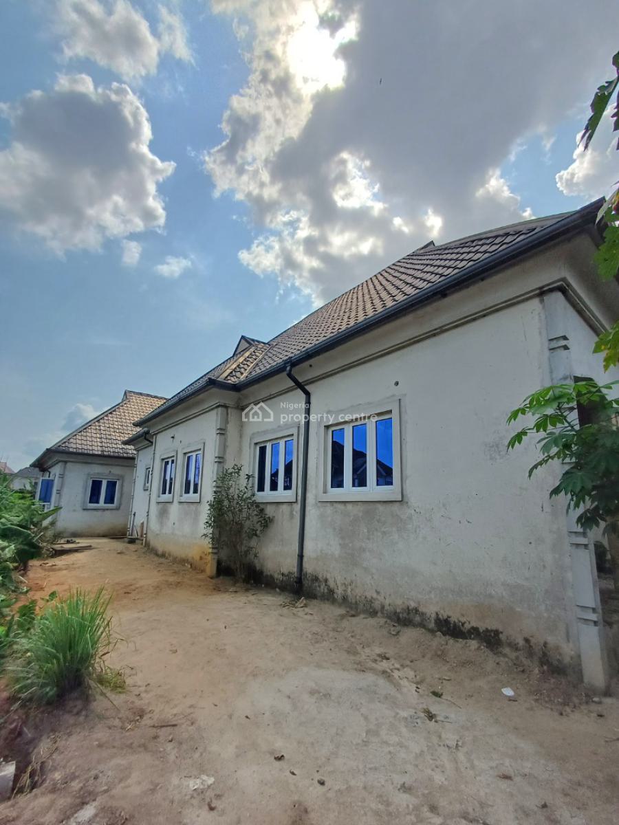 3 Bedroom Bungalow Wt 2 Units of 2 Bedroom Flats, Rumualogu, Ozuoba, Port Harcourt, Rivers, Detached Bungalow for Sale