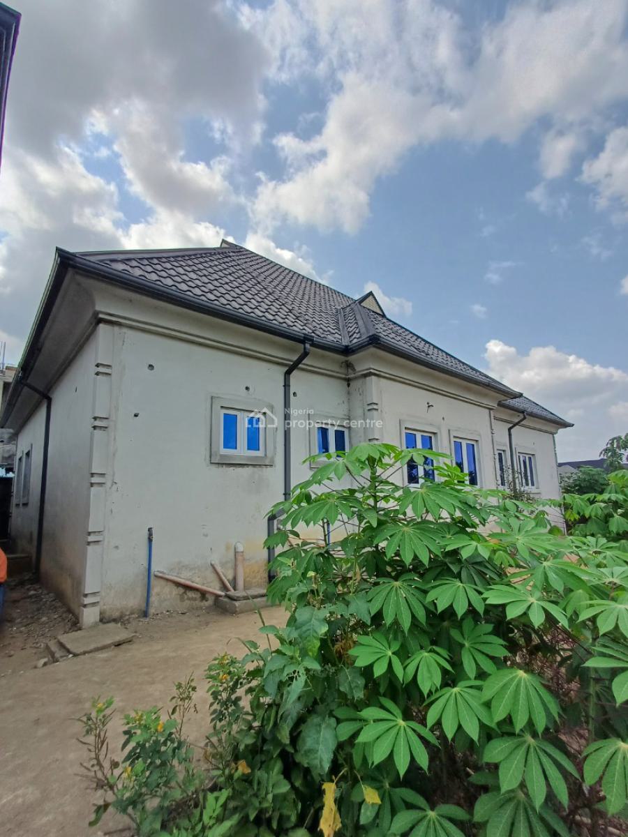 3 Bedroom Bungalow Wt 2 Units of 2 Bedroom Flats, Rumualogu, Ozuoba, Port Harcourt, Rivers, Detached Bungalow for Sale