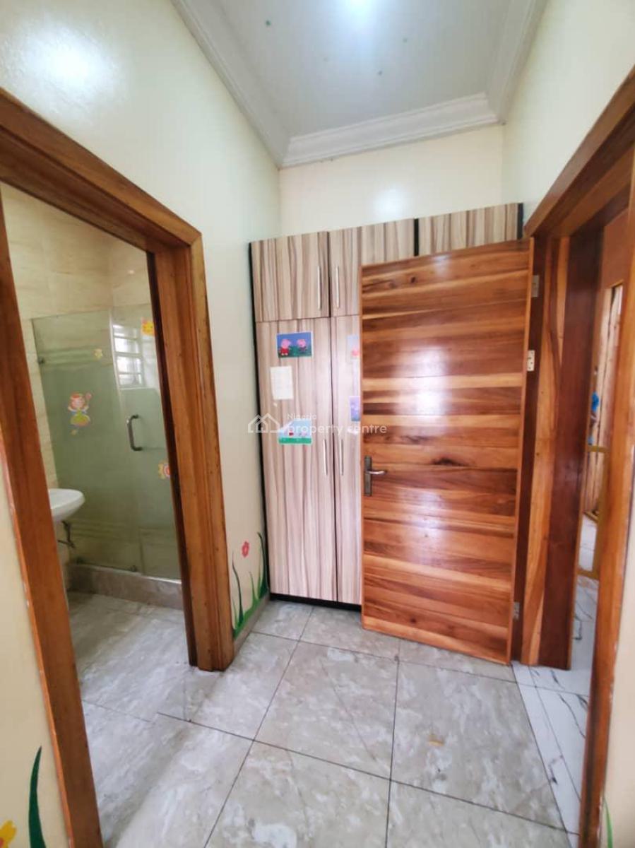 Shared Apartment Available in Agungi, It Comes with a Pe, Agungi, Agungi, Lekki, Lagos, Self Contain (single Rooms) for Rent