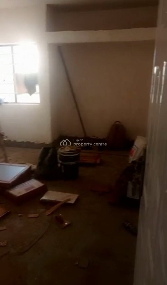 Federal Housing, Spacious 2 Bedroom Apartment, Kubwa, Abuja, Flat / Apartment for Sale