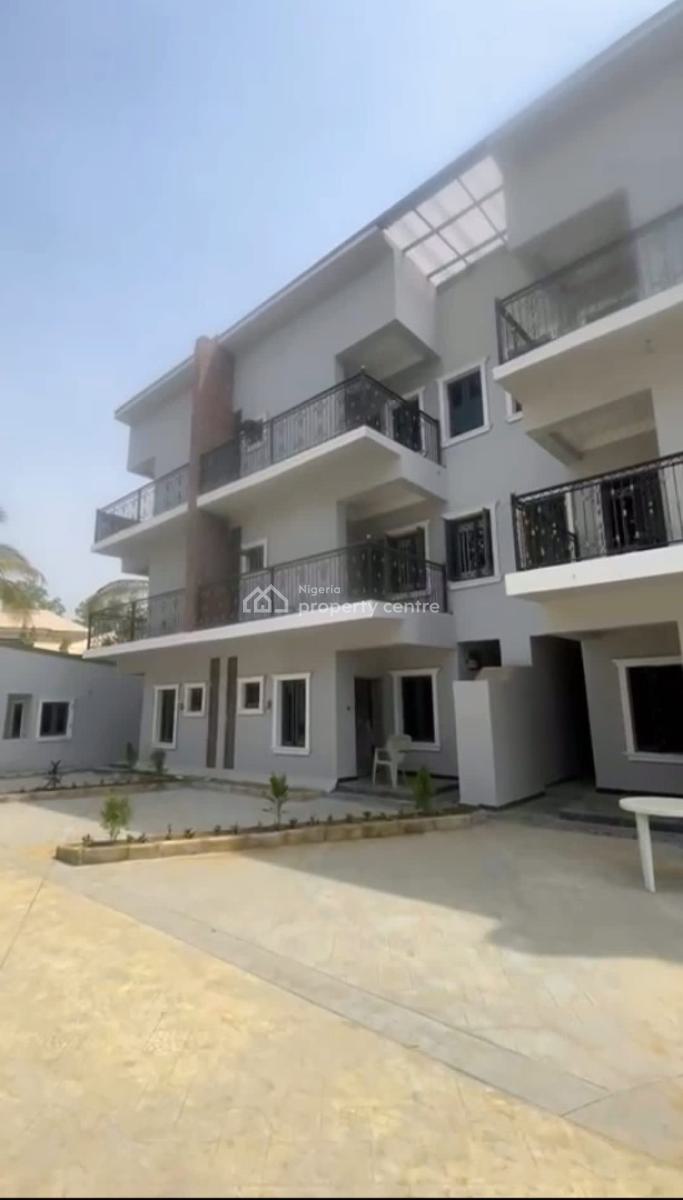 Luxurious Five Bedrood Semi- Detached Terrace with Bq, Zone 3, Abuja., Zone 3, Wuse, Abuja, Semi-detached Duplex for Sale