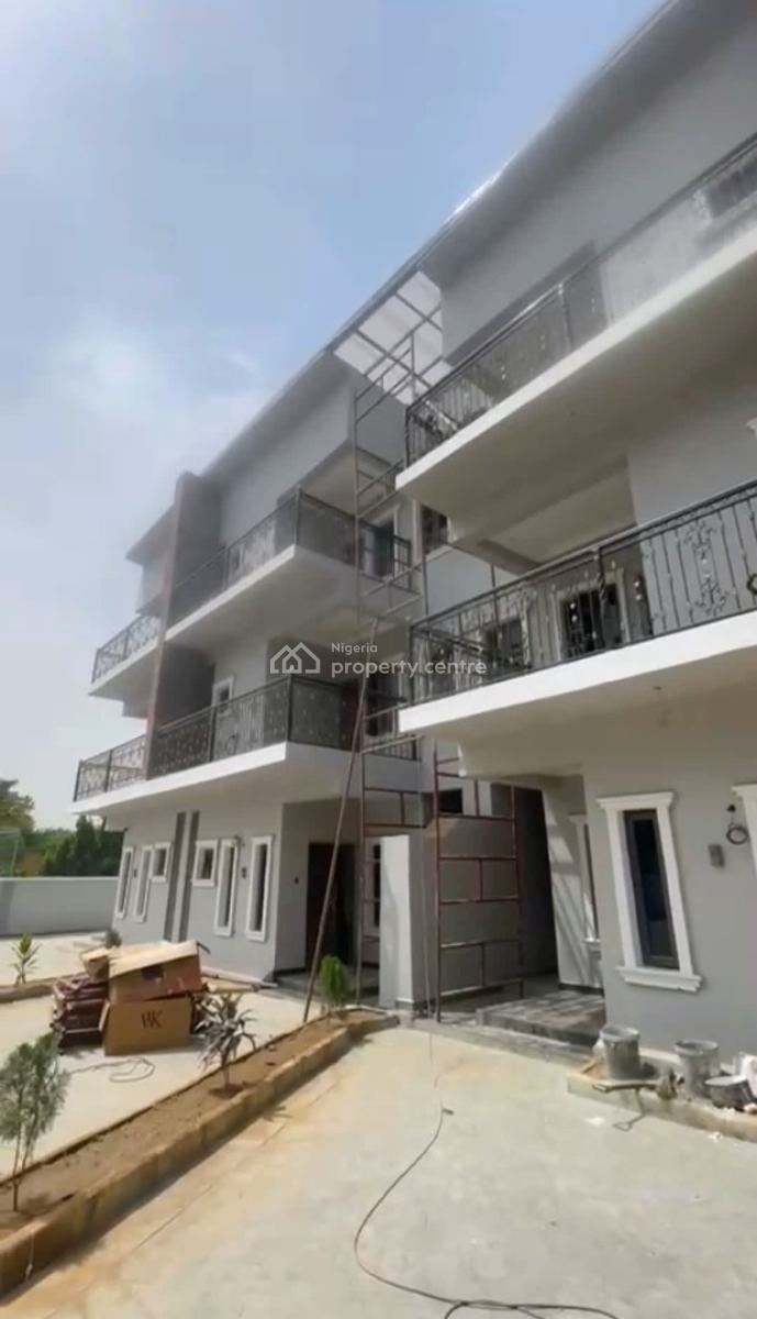 Luxurious Five Bedrood Semi- Detached Terrace with Bq, Zone 3, Abuja., Zone 3, Wuse, Abuja, Semi-detached Duplex for Sale