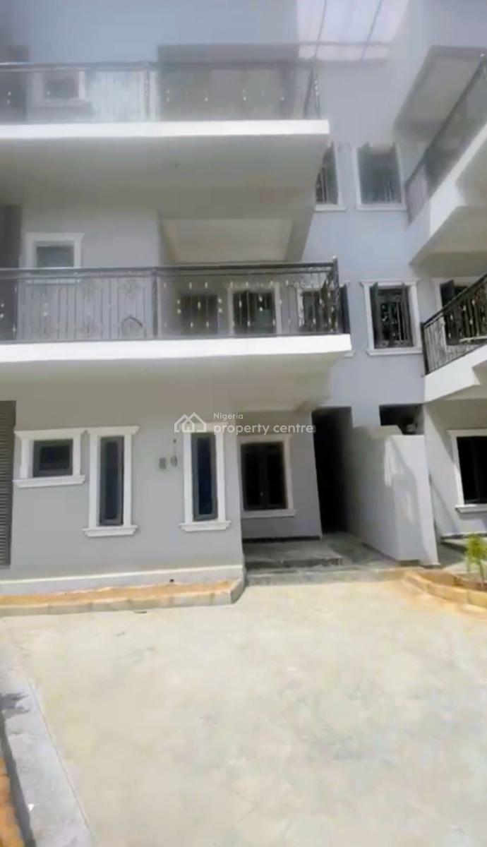 Luxurious Five Bedrood Semi- Detached Terrace with Bq, Zone 3, Abuja., Zone 3, Wuse, Abuja, Semi-detached Duplex for Sale