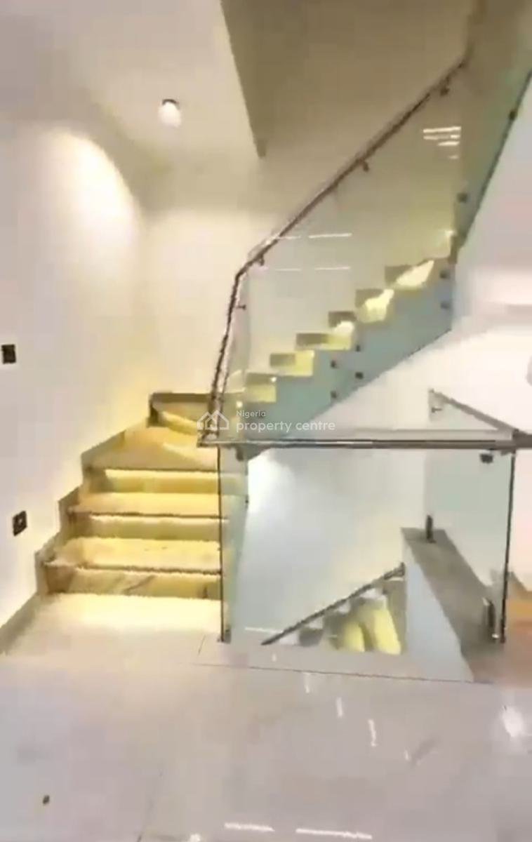 4bedrooms Terrace Duplex, in an Mini Estate, Guzape District, Abuja, Terraced Duplex for Rent