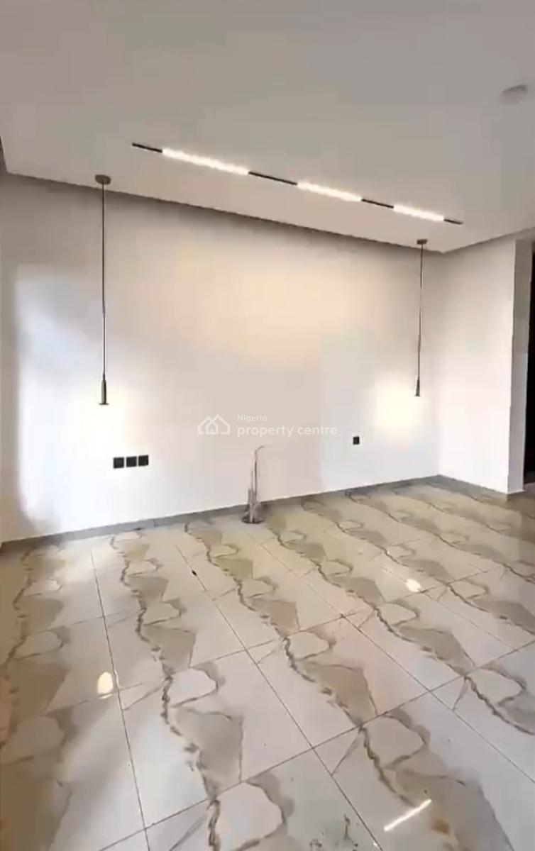 4bedrooms Terrace Duplex, in an Mini Estate, Guzape District, Abuja, Terraced Duplex for Rent