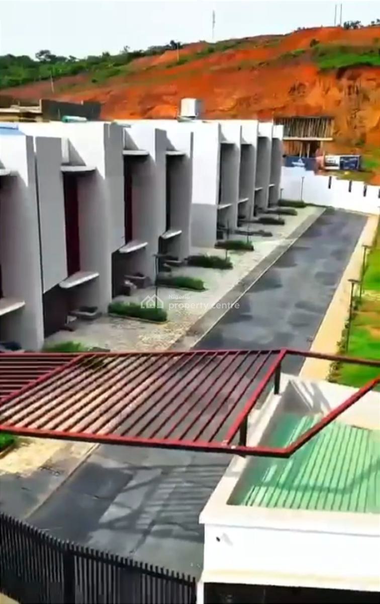 4bedrooms Terrace Duplex, in an Mini Estate, Guzape District, Abuja, Terraced Duplex for Rent