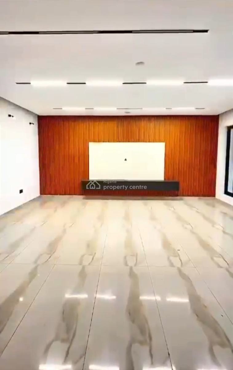 4bedrooms Terrace Duplex, in an Mini Estate, Guzape District, Abuja, Terraced Duplex for Rent