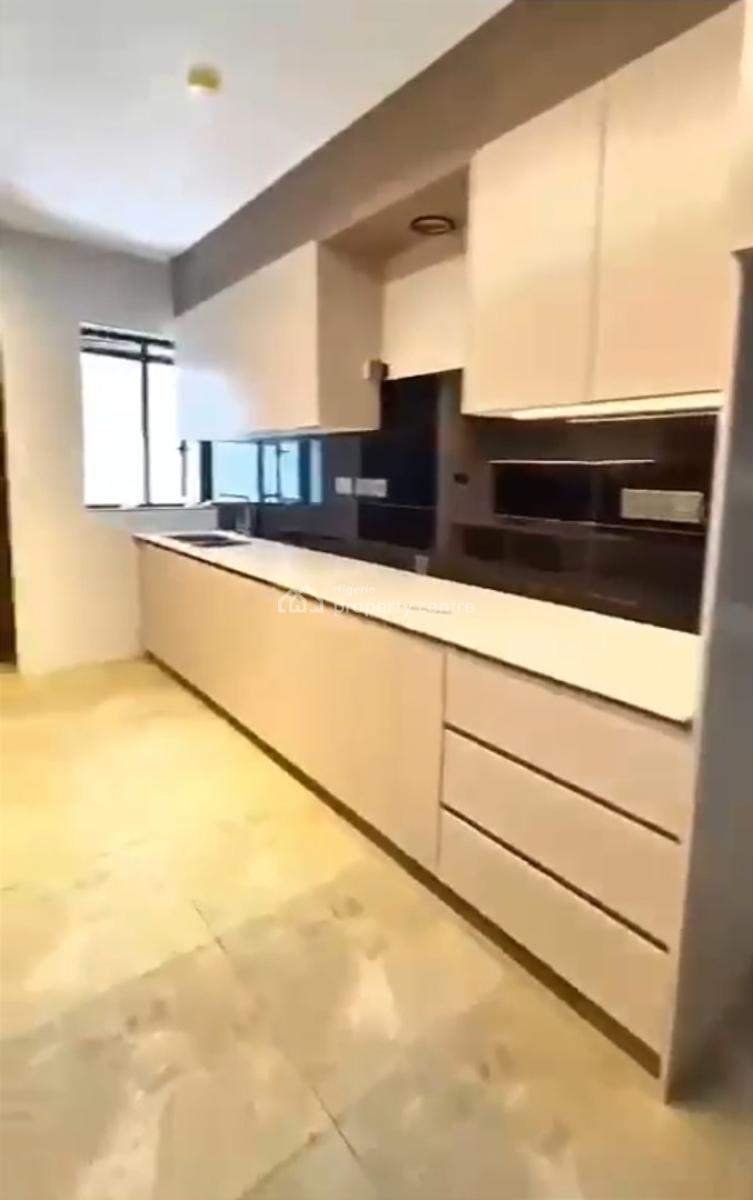 4bedrooms Terrace Duplex, in an Mini Estate, Guzape District, Abuja, Terraced Duplex for Rent