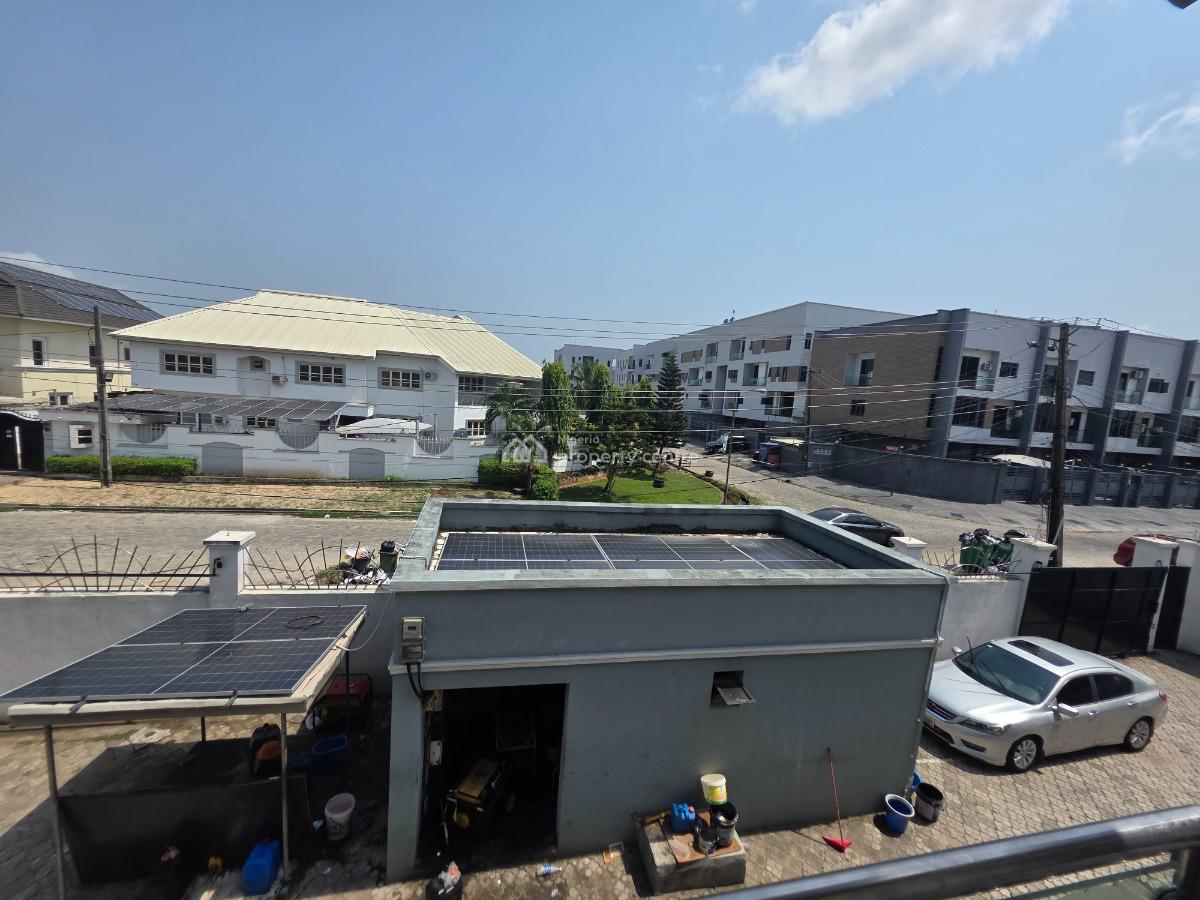 Self Serviced 3bedrooms Flat with Bq, Off Admiralty Road, Lekki Phase 1, Lekki, Lagos, Flat / Apartment for Rent