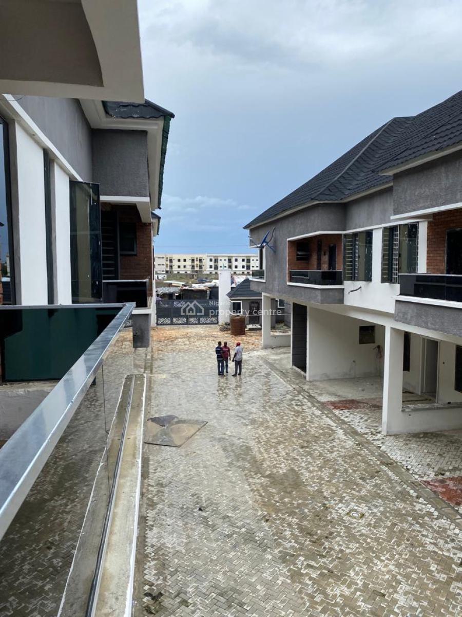 Very Spacious 4bedroom, Orchid, Lekki, Lagos, Terraced Duplex for Sale