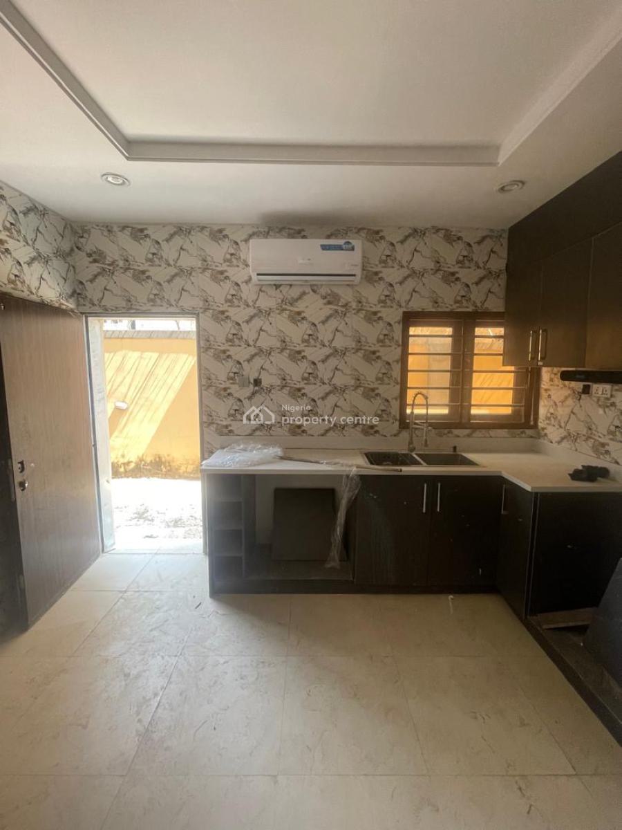 Newly Built Spacious 4 Bedrooms Terraced Duplex with Bq, Jahi, Abuja, Terraced Duplex for Rent