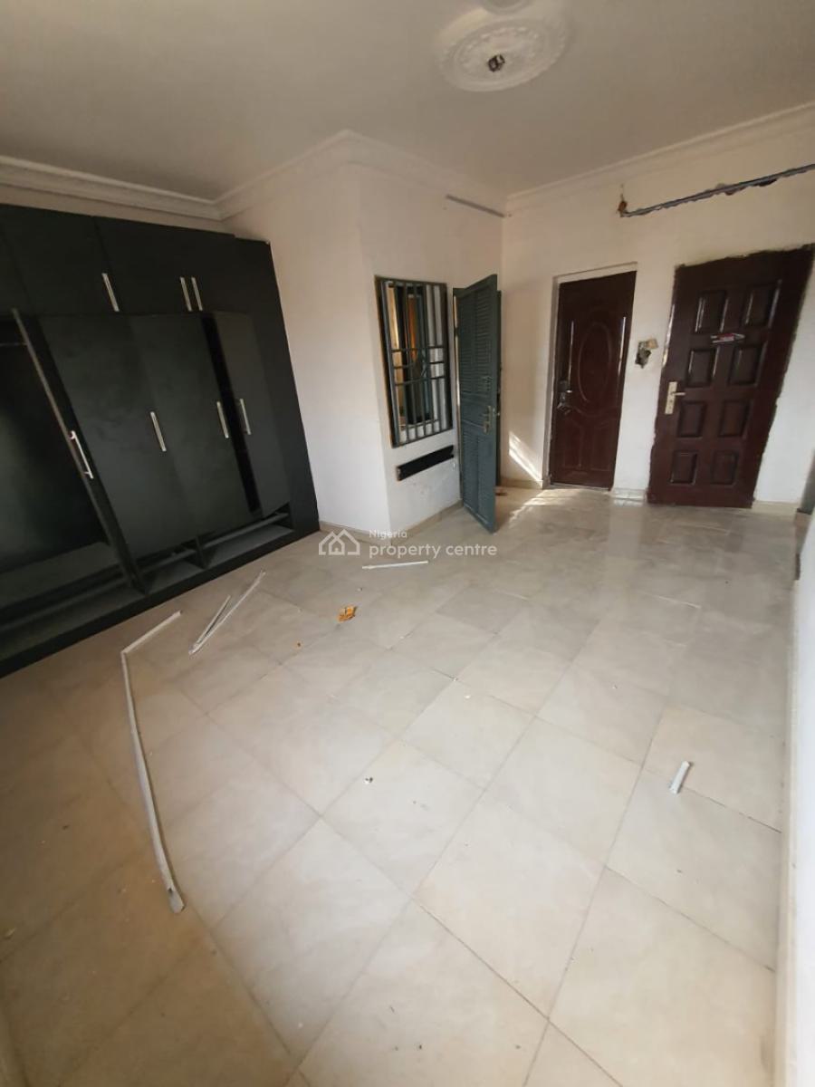 Massive Mini Flat with Closed Kitchen, New Road/ Igboefon, Igbo Efon, Lekki, Lagos, Mini Flat (room and Parlour) for Rent