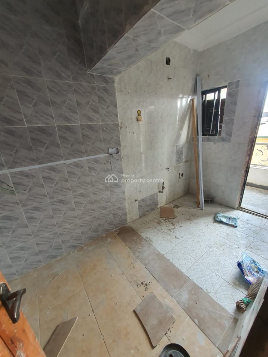 Massive Mini Flat with Closed Kitchen, New Road/ Igboefon, Igbo Efon, Lekki, Lagos, Mini Flat (room and Parlour) for Rent