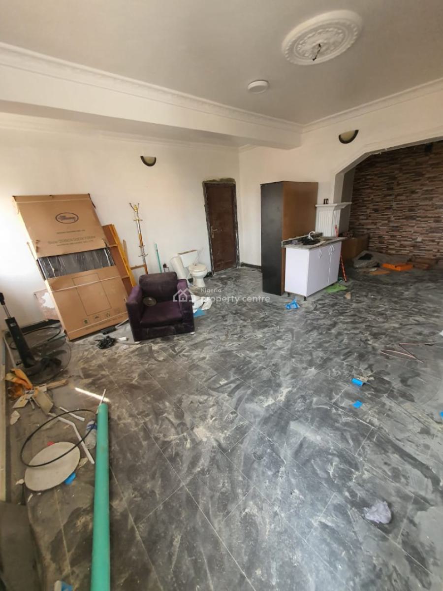 Massive Mini Flat with Closed Kitchen, New Road/ Igboefon, Igbo Efon, Lekki, Lagos, Mini Flat (room and Parlour) for Rent