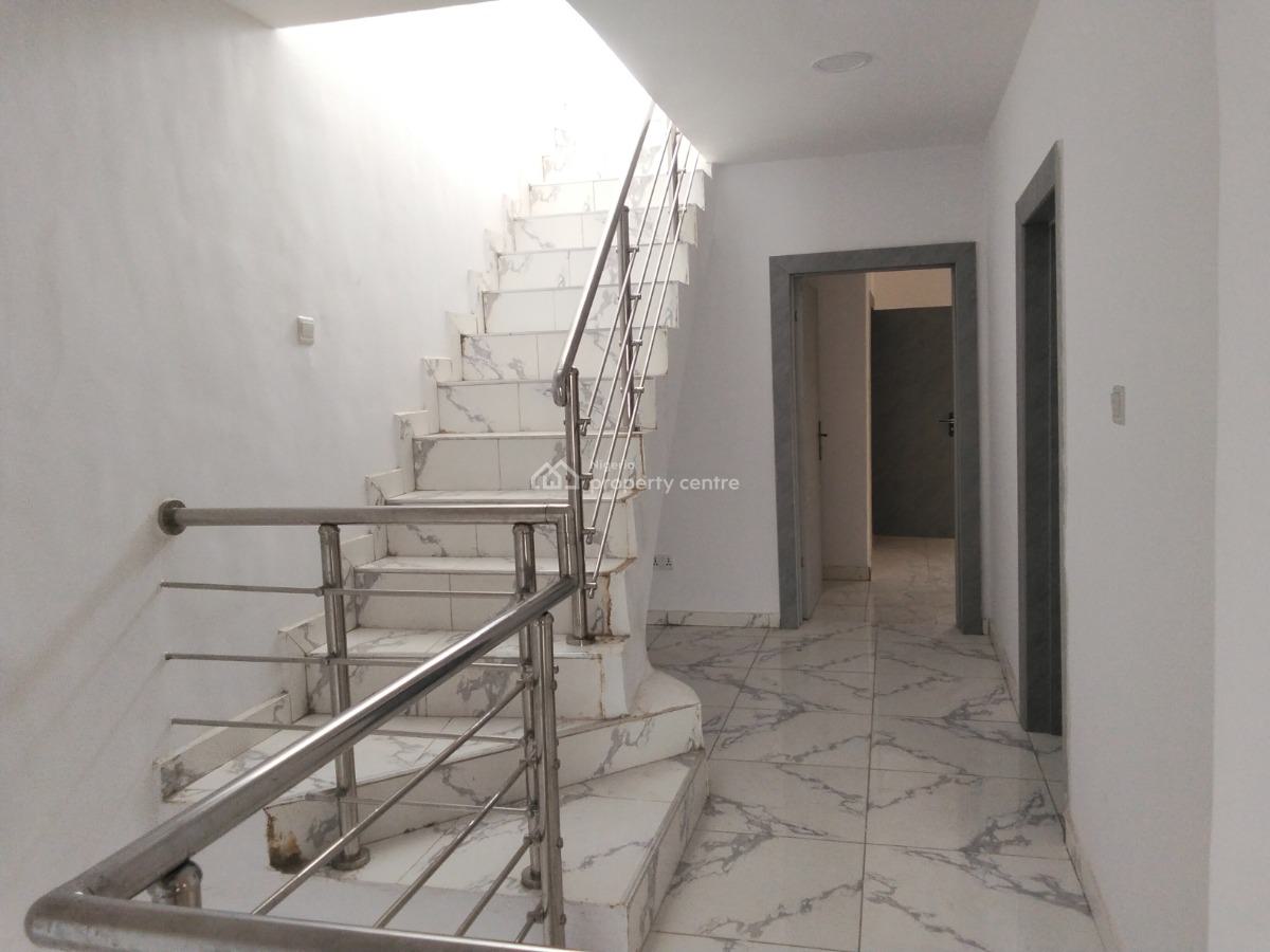 4 Bedroom Semi Detached Duplex, Gate Way Zone, Magodo, Lagos, Semi-detached Duplex for Sale