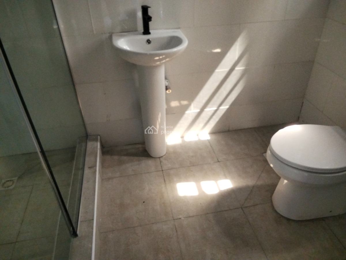 4 Bedroom Semi Detached Duplex, Gate Way Zone, Magodo, Lagos, Semi-detached Duplex for Sale