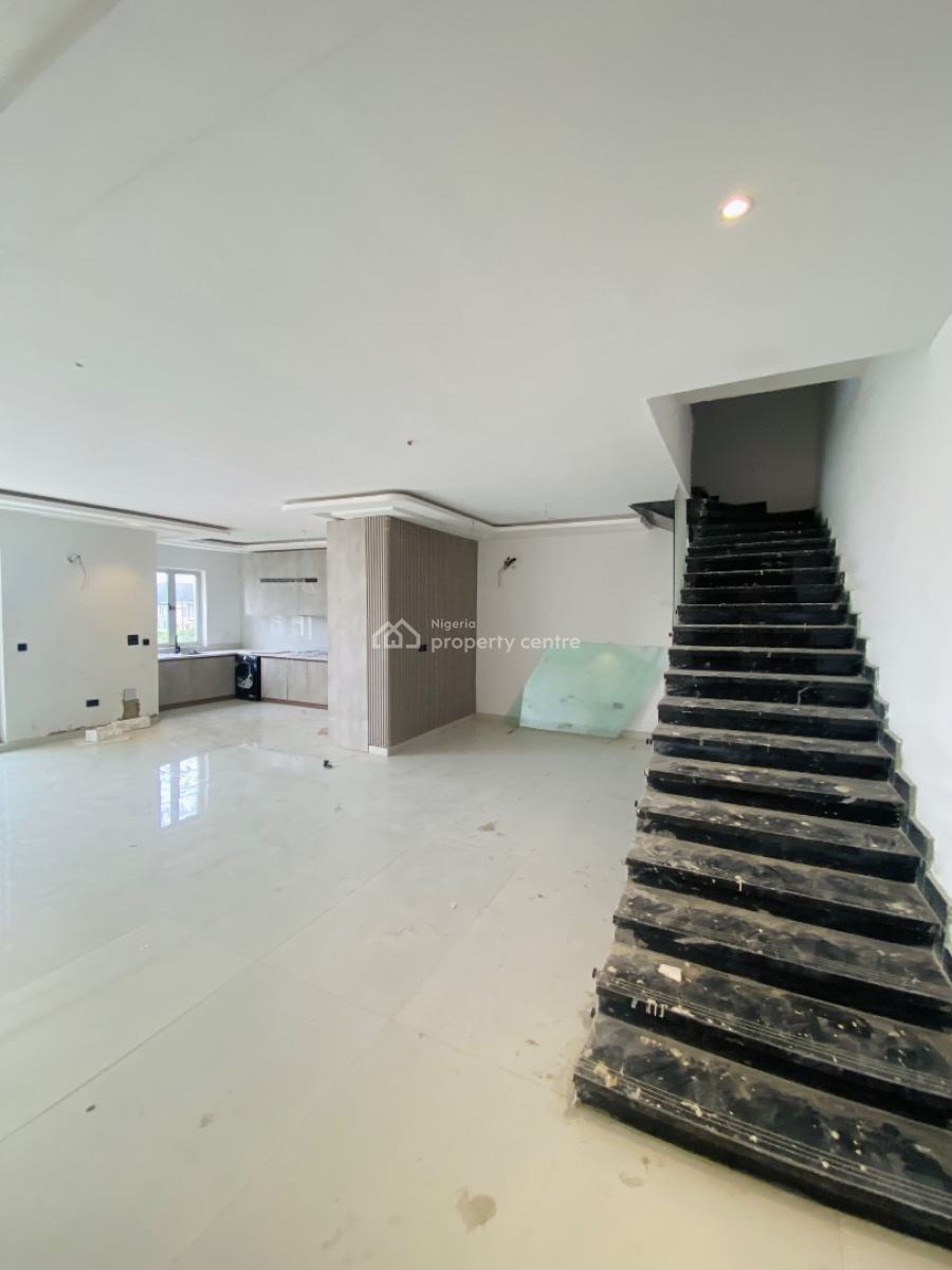 Newly Built 2 Bed Maisonette, Lekki Phase1, Lekki Phase 1, Lekki, Lagos, Block of Flats for Sale