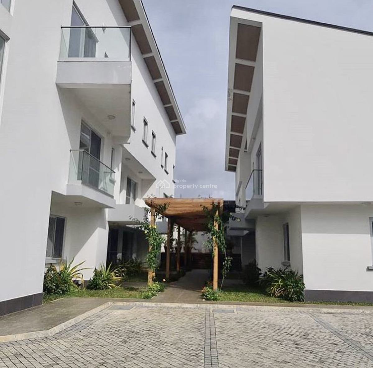 Exquisite 3 Bedroom Terrace Duplex with Pool and Bq, Banana Island, Ikoyi, Lagos, Terraced Duplex for Rent