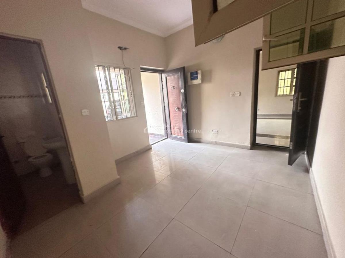 Nice 4 Bedroom Terrace Duplex, Lekki Phase 1, Lekki, Lagos, Terraced Duplex for Rent