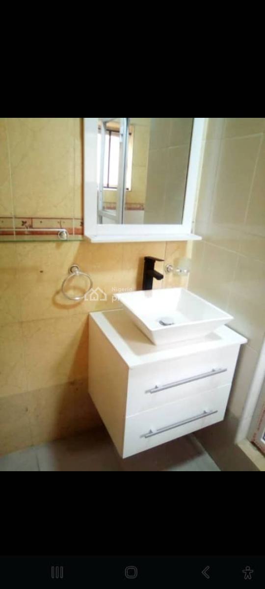 2 Bedroom Flat, Ogundana, Allen, Ikeja, Lagos, Flat / Apartment for Sale