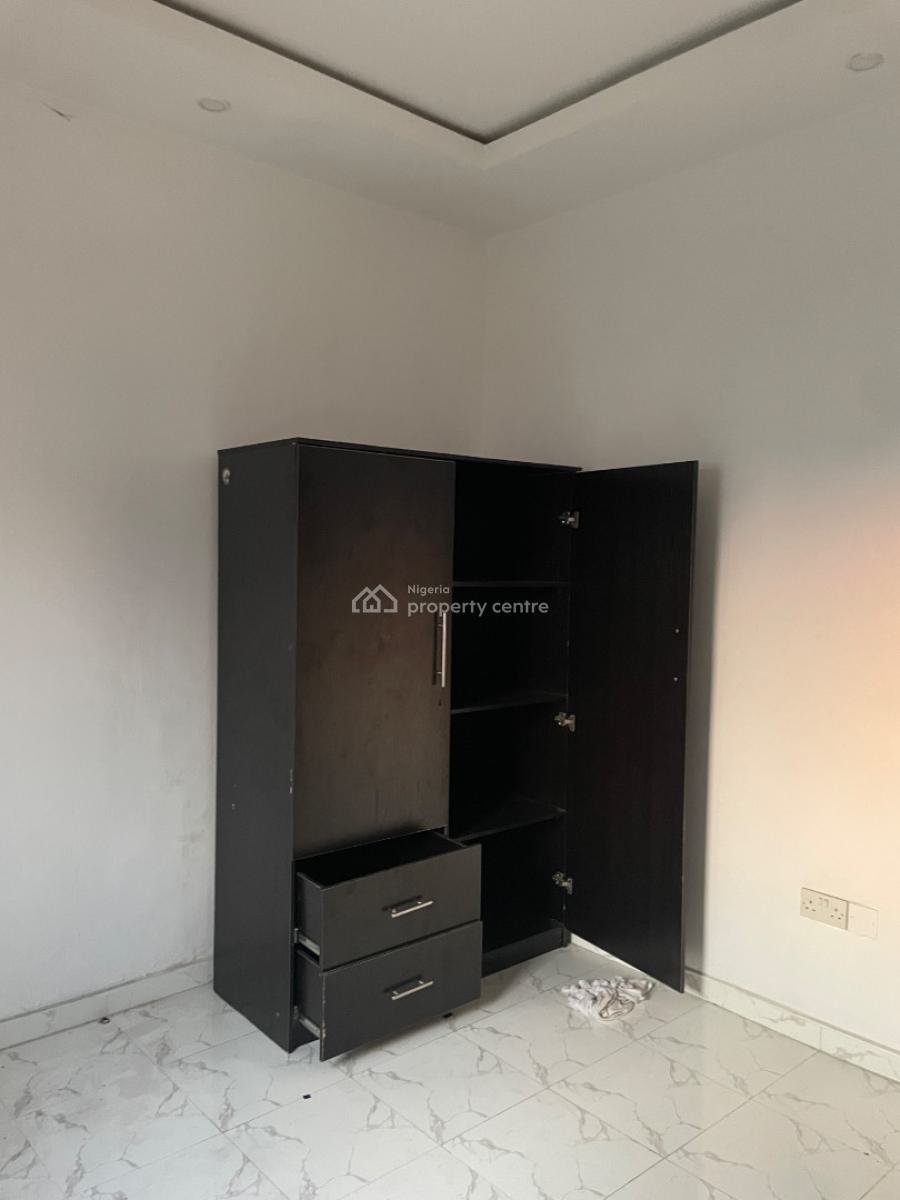 2-bedroom Flat Upstairs with 2toilet Wardrobe and a Kitchen Cabine, Ori-oke, Ogudu, Lagos, Flat / Apartment for Rent