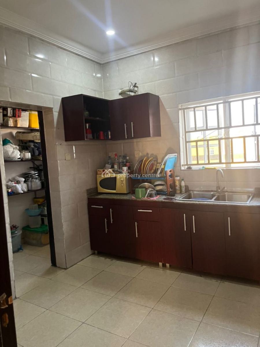 Luxury Selfcon for Working Class Lady Upstairs, Lbs Working-class Lady, Sangotedo, Ajah, Lagos, Self Contain (single Rooms) for Rent