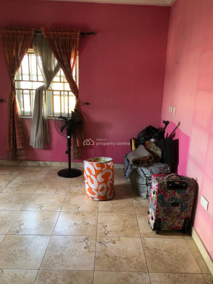 Luxury Selfcon for Working Class Lady Upstairs, Lbs Working-class Lady, Sangotedo, Ajah, Lagos, Self Contain (single Rooms) for Rent