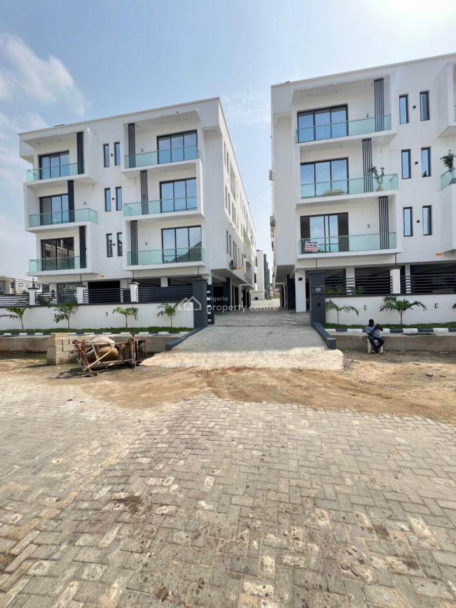 Contemporary 2 Bedroom Apartment Suitable for Investment in Lekki Phas, Lekki Phase 1, Lekki, Lagos, Flat / Apartment for Sale
