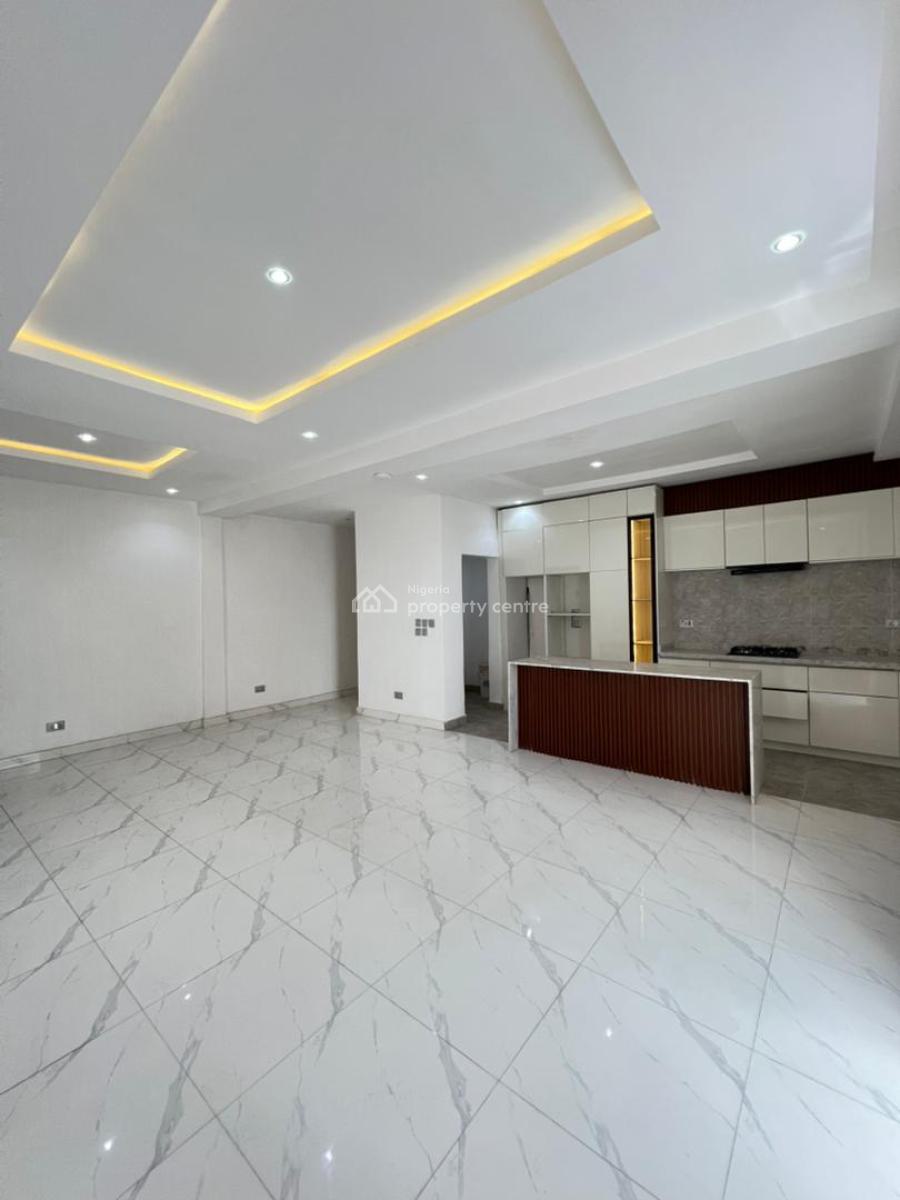 Contemporary 2 Bedroom Apartment Suitable for Investment in Lekki Phas, Lekki Phase 1, Lekki, Lagos, Flat / Apartment for Sale