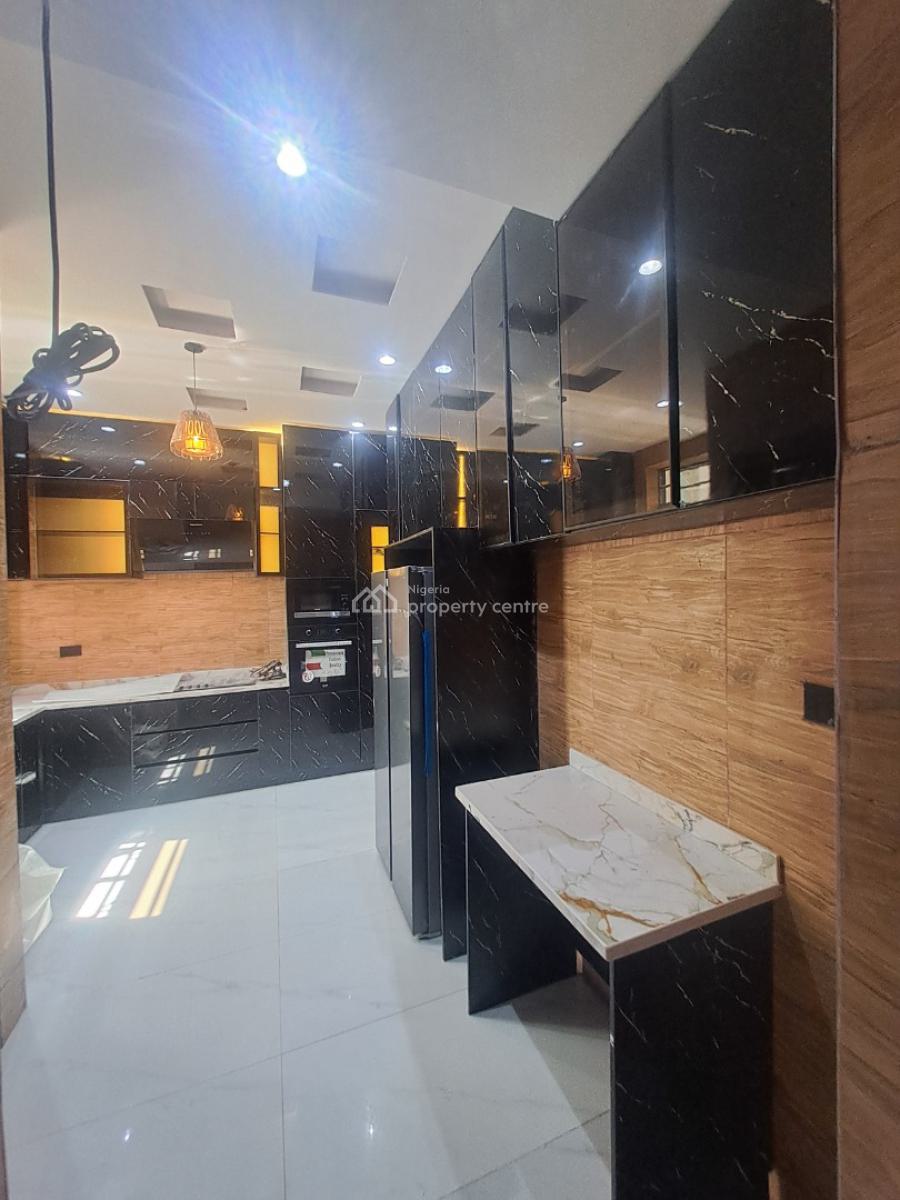 Newly Built 2 Bedroom Apartment with Elevator, Lekki Phase 1, Lekki, Lagos, Flat / Apartment for Sale