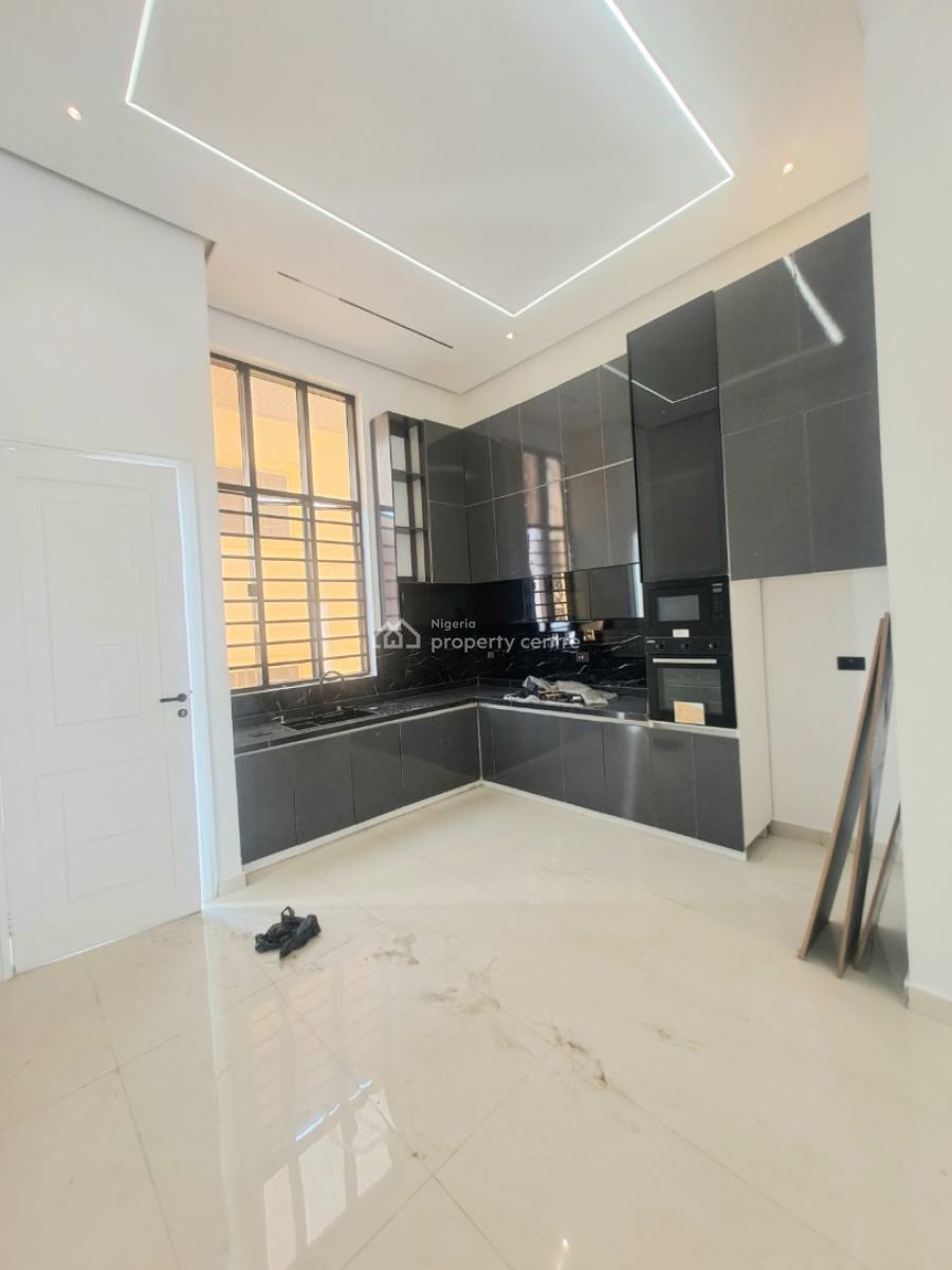 Newly Built 3 Bedroom Apartment with Elevator, Pool and Gym, Lekki Phase 1, Lekki, Lagos, Flat / Apartment for Sale