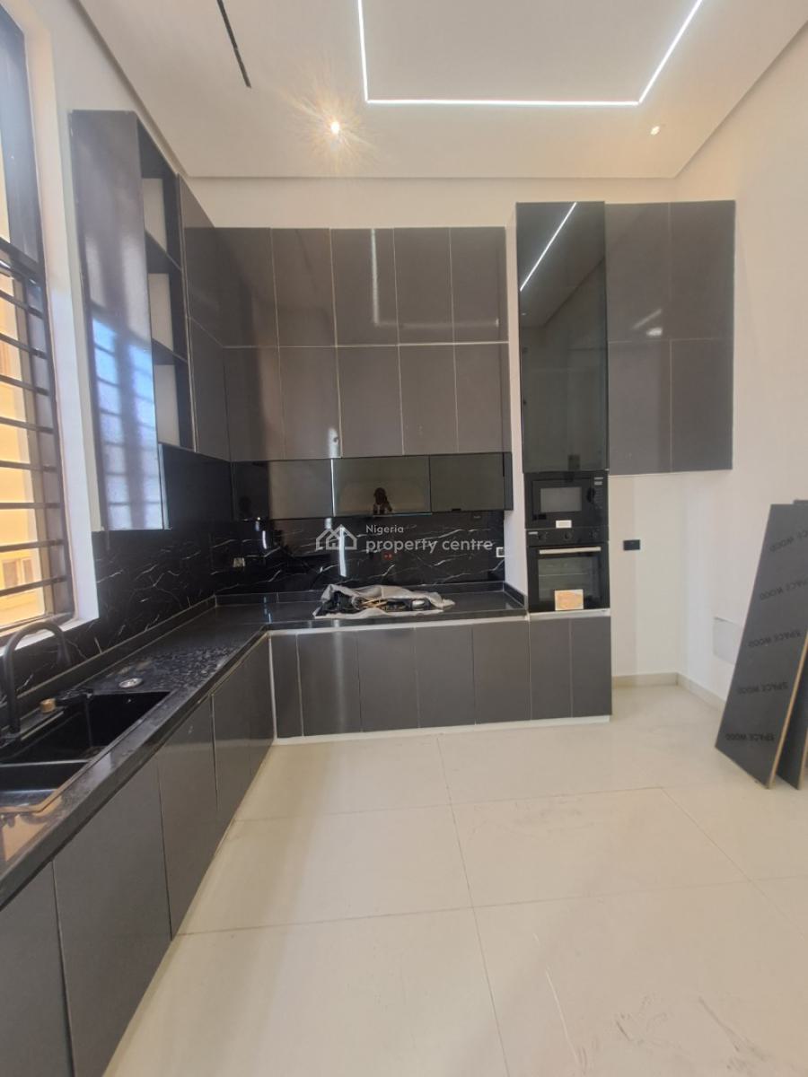 Newly Built 3 Bedroom Apartment with Elevator, Pool and Gym, Lekki Phase 1, Lekki, Lagos, Flat / Apartment for Sale