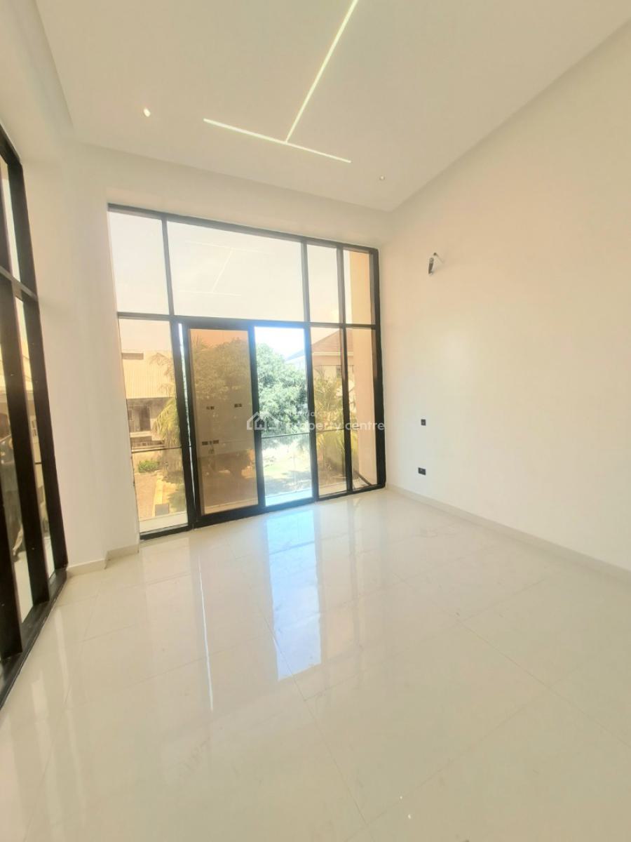 Newly Built 3 Bedroom Apartment with Elevator, Pool and Gym, Lekki Phase 1, Lekki, Lagos, Flat / Apartment for Sale