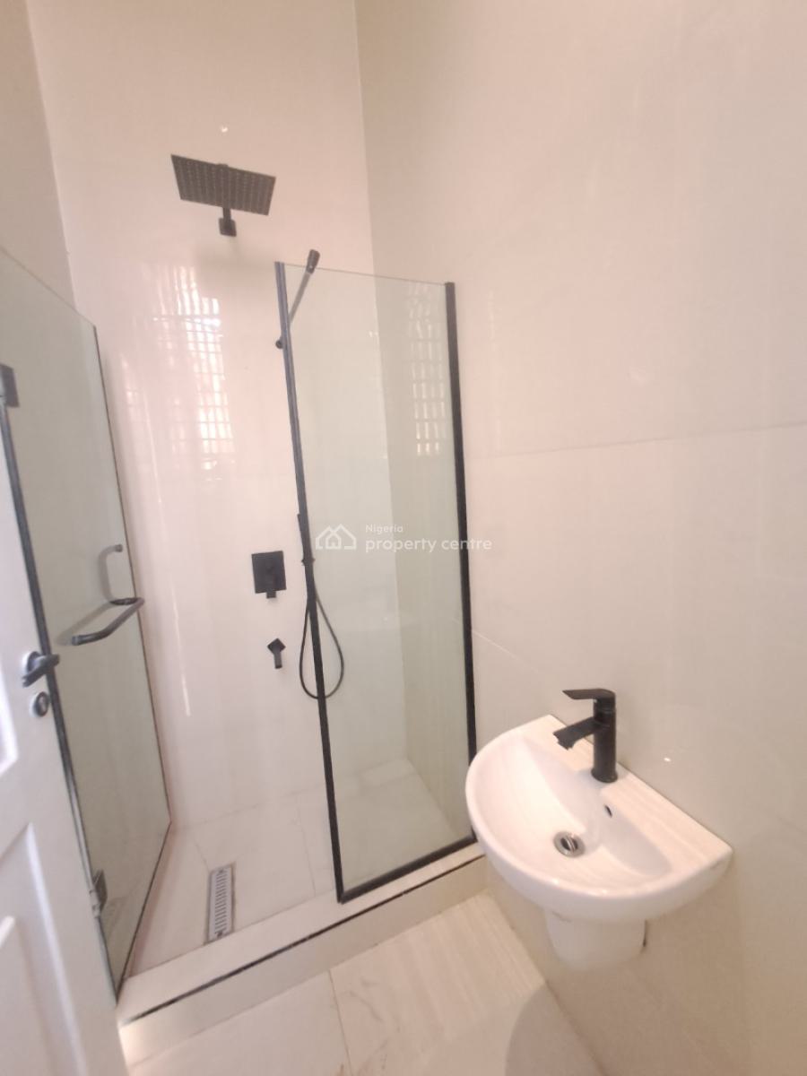 Newly Built 3 Bedroom Apartment with Elevator, Pool and Gym, Lekki Phase 1, Lekki, Lagos, Flat / Apartment for Sale