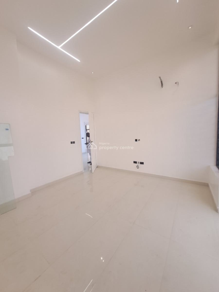 Newly Built 3 Bedroom Apartment with Elevator, Pool and Gym, Lekki Phase 1, Lekki, Lagos, Flat / Apartment for Sale