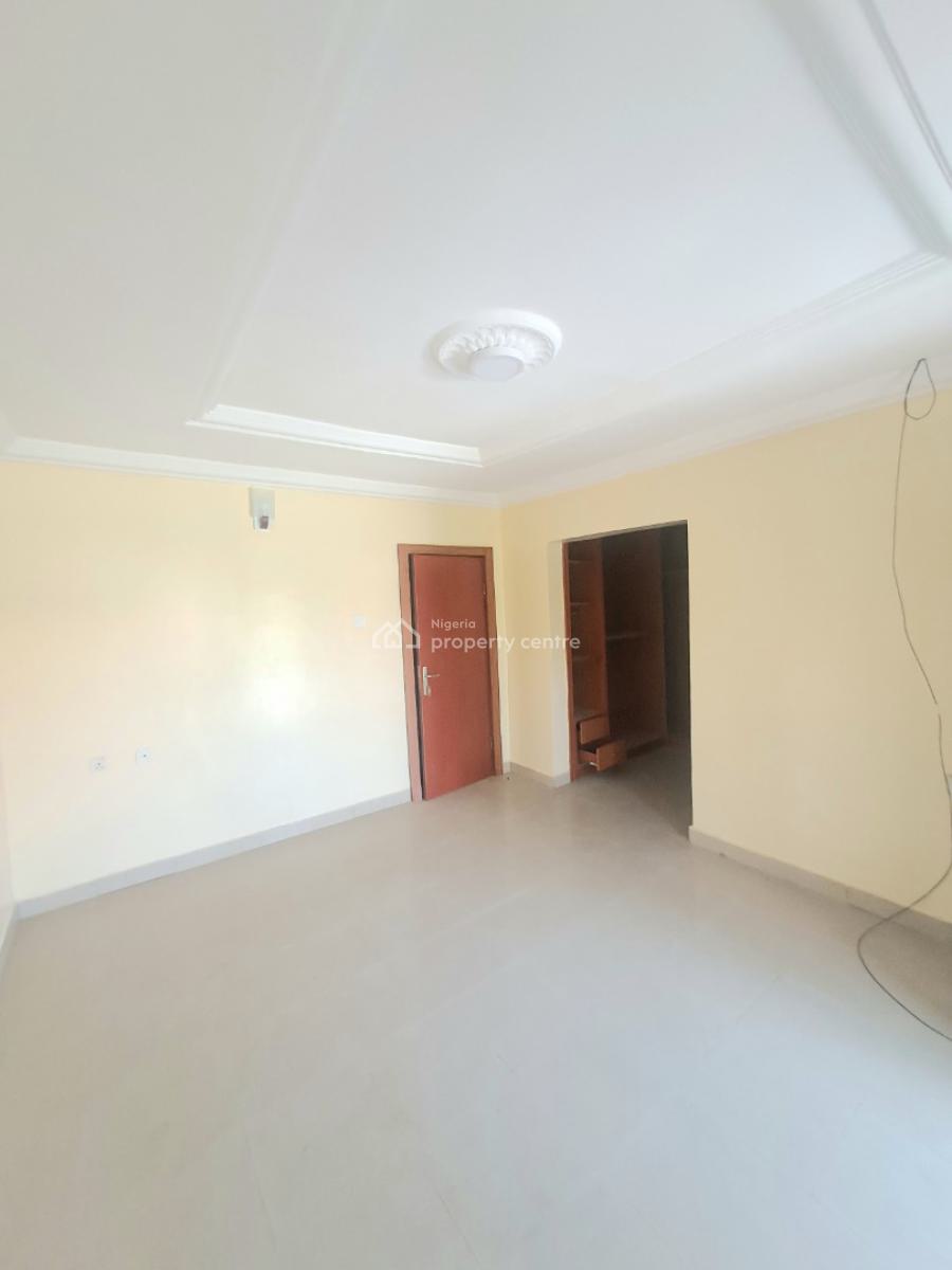 Well Built 3 Bedroom Terrace with Bq, Pool and Gym, Lekki Phase 1, Lekki, Lagos, Terraced Duplex for Rent