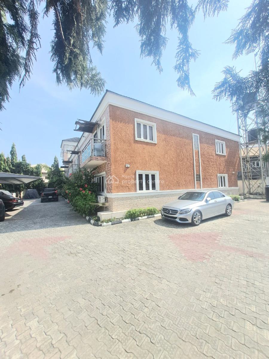 Well Built 3 Bedroom Terrace with Bq, Pool and Gym, Lekki Phase 1, Lekki, Lagos, Terraced Duplex for Rent