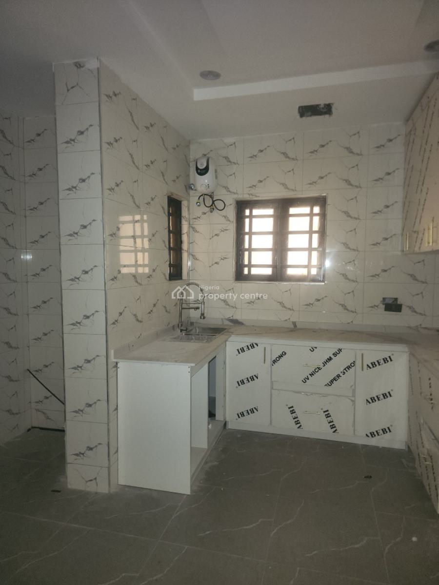 Luxury 5-bedrooms Terrace House, Ikeja, Lagos, Terraced Duplex for Sale