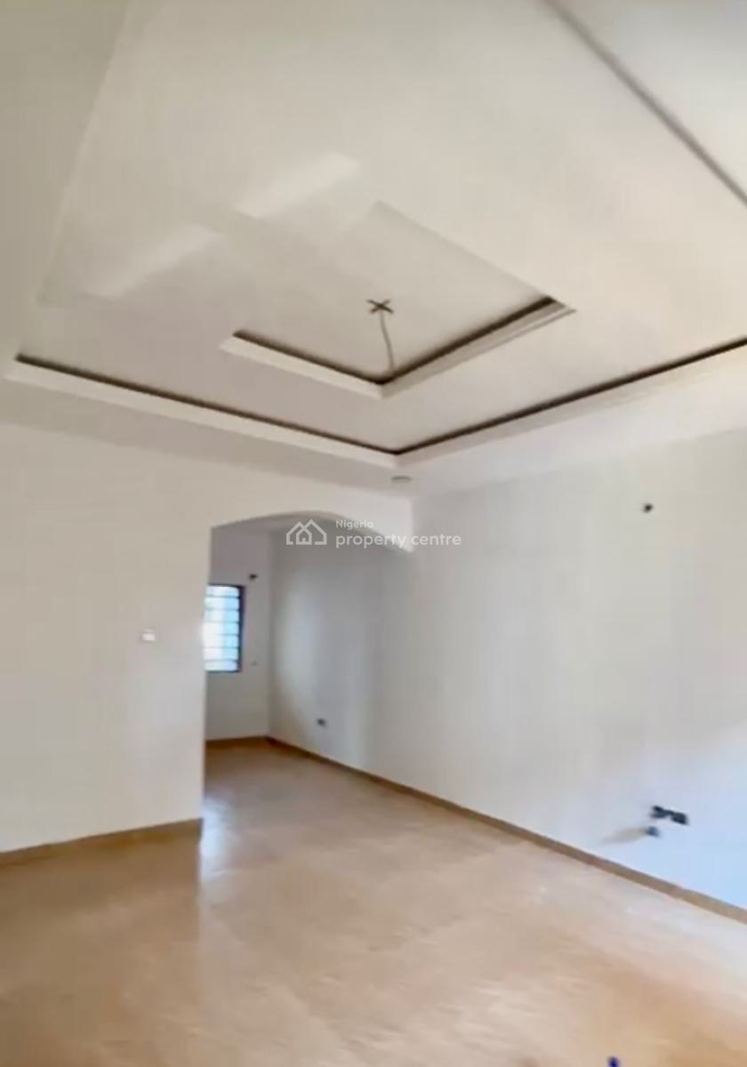Newly Renovated Luxury: Video Available, Abraham Adesanya Area, Ajah, Lagos, Flat / Apartment for Rent