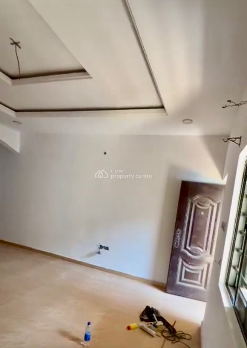 Newly Renovated Luxury: Video Available, Abraham Adesanya Area, Ajah, Lagos, Flat / Apartment for Rent