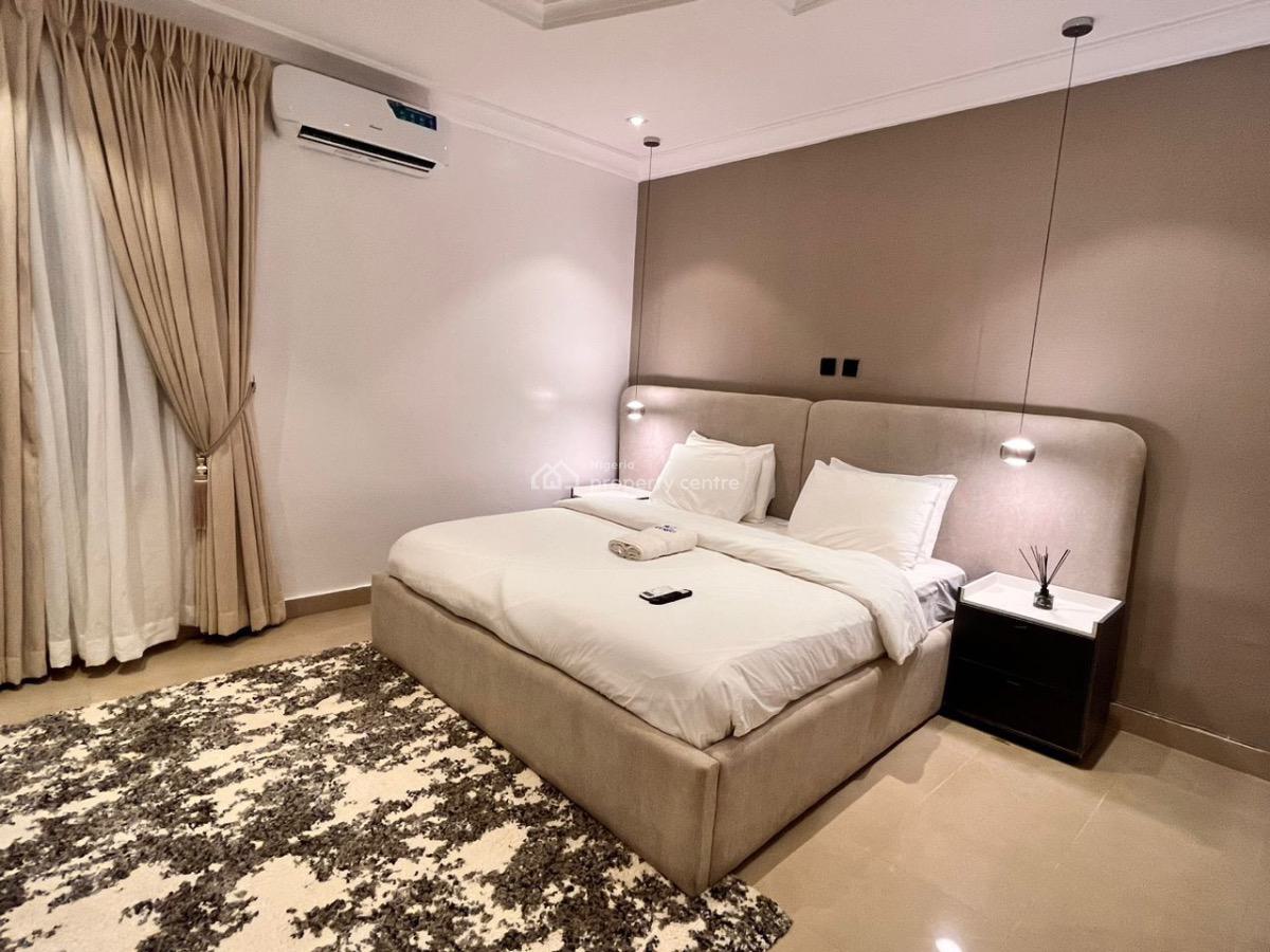 Beautiful 3 Bedroom Apartment, Park View, Ikoyi, Lagos, Flat / Apartment Short Let