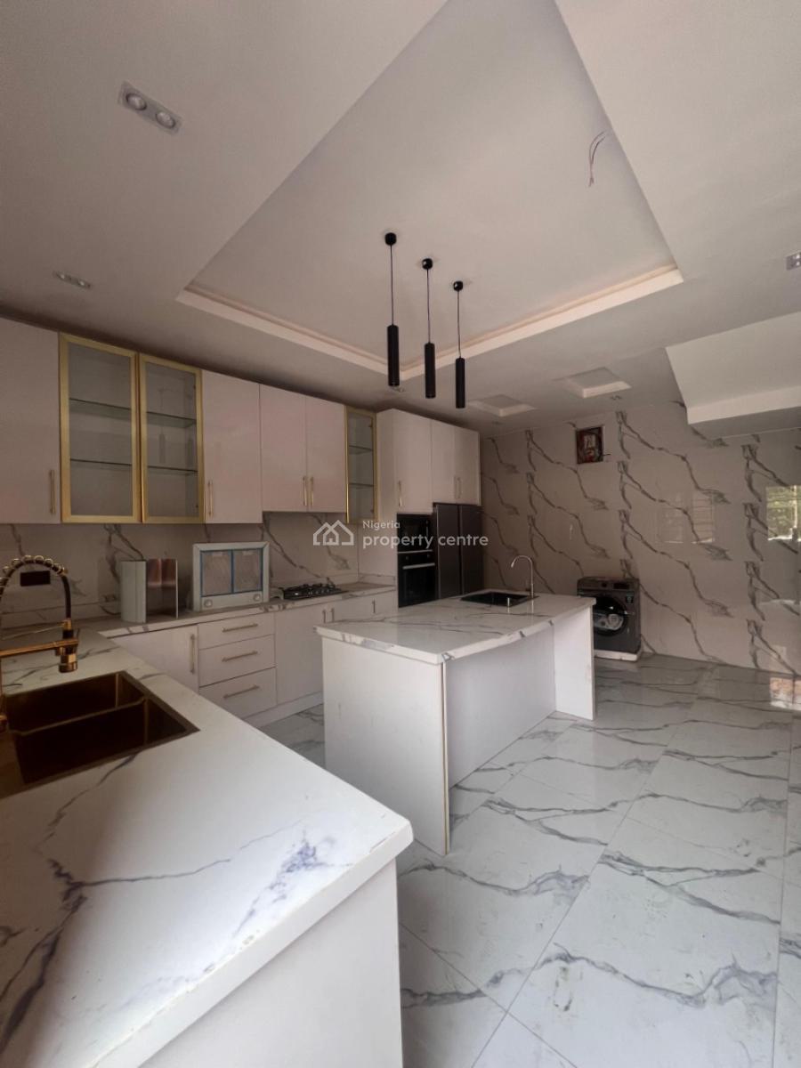 5 Bedroom Semi-detached Duplex with Bq, Lekki Phase 1, Lekki, Lagos, Semi-detached Duplex for Sale