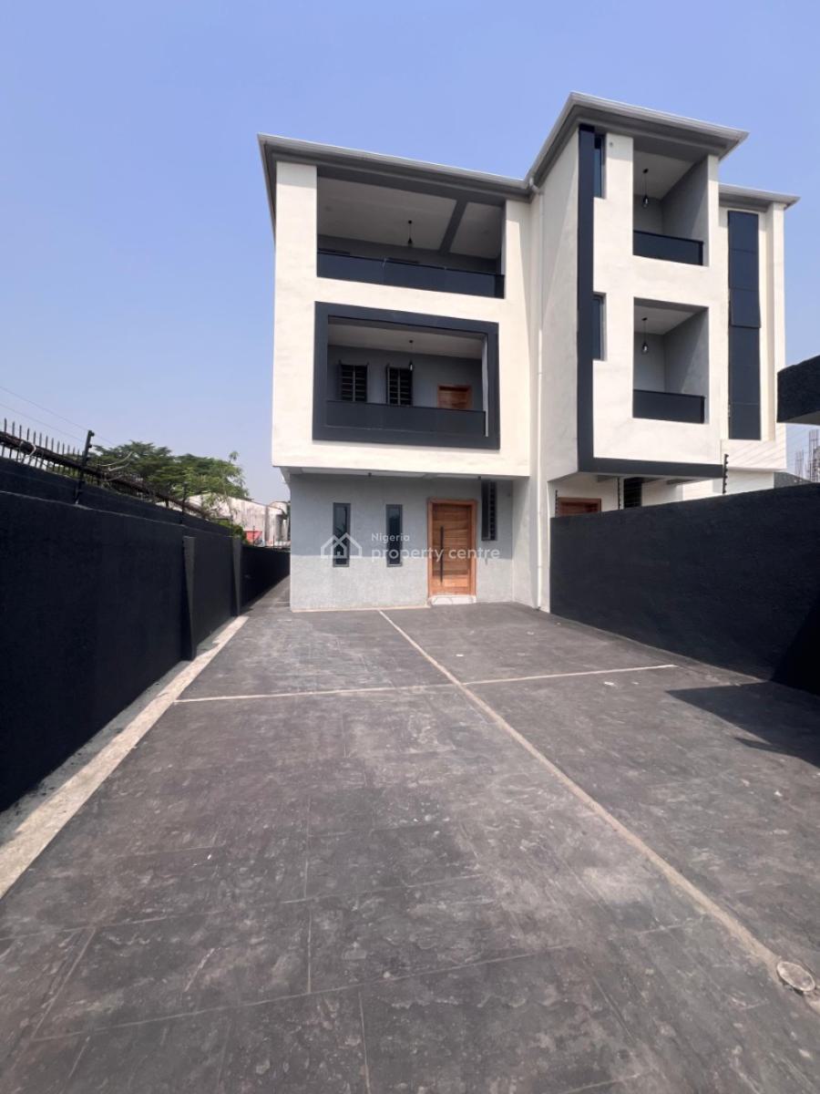 5 Bedroom Semi-detached Duplex with Bq, Lekki Phase 1, Lekki, Lagos, Semi-detached Duplex for Sale