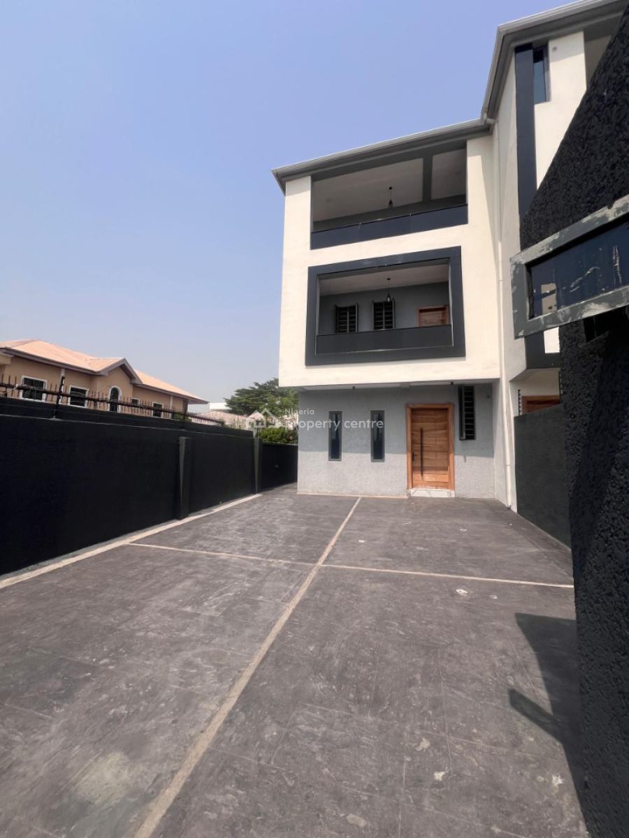 5 Bedroom Semi-detached Duplex with Bq, Lekki Phase 1, Lekki, Lagos, Semi-detached Duplex for Sale